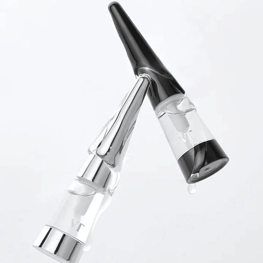 VT Reedle Shot Lip Plumper – high-gloss volumizing lip treatment with micro-spicules for fuller, smoother lips