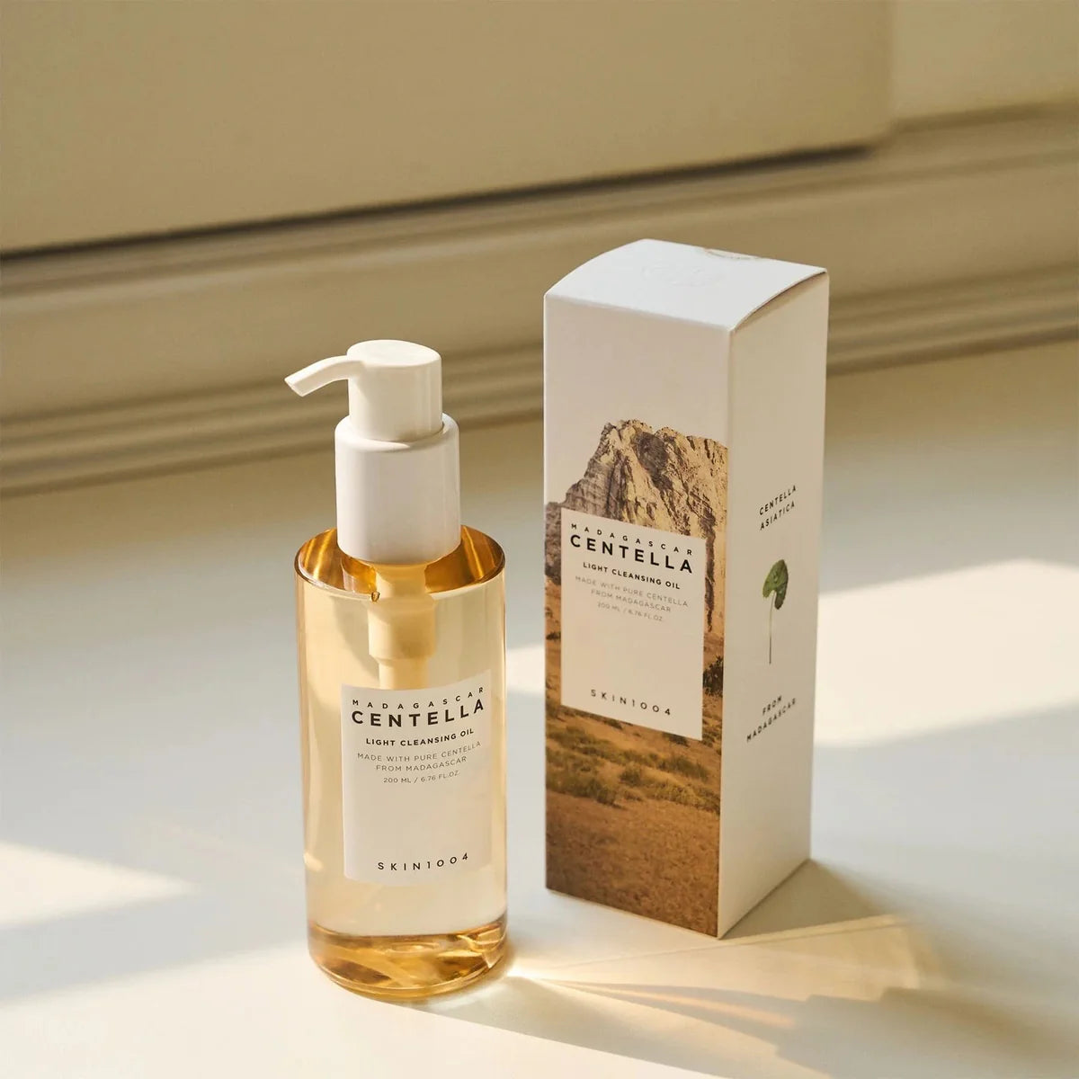 SKIN1004 Madagascar Centella Light Cleansing Oil – Gentle & Hydrating Makeup Remover (200ml)
