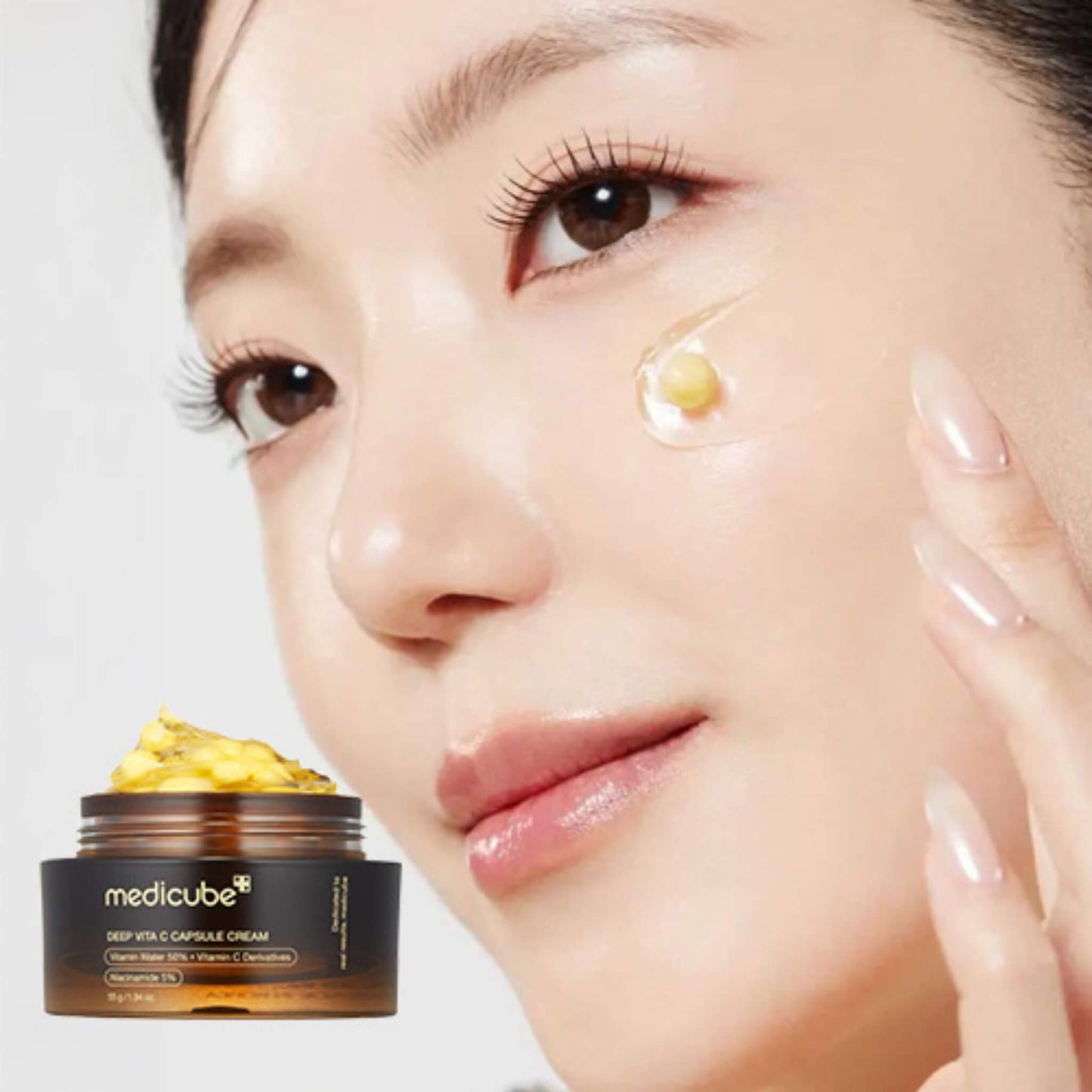 MEDICUBE Age‑R Booster Pro Device + TXA Niacinamide Capsule Cream (55g) Set